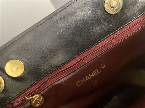 Chanel TascheLeder, um 1980, Chanel Frankreich, B. 22 cm 